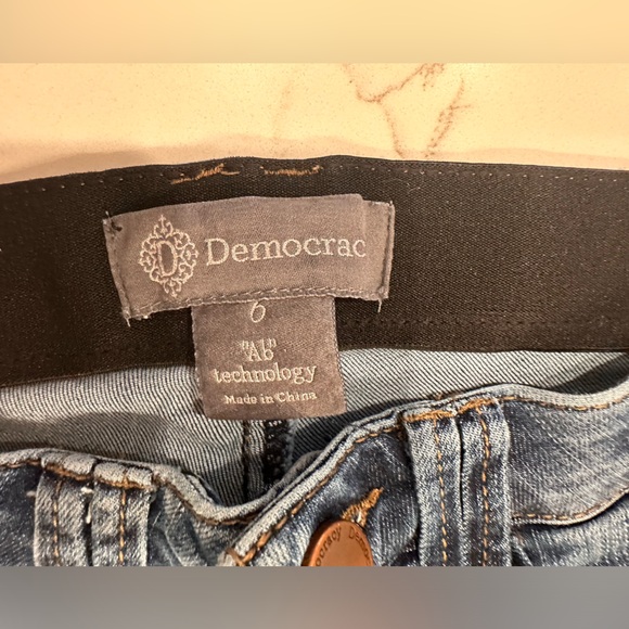 🌸Democracy “Ab” Solution Size 6 Ankle Jeans🌸 - Picture 4 of 11